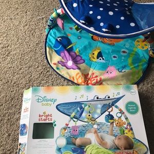 Disney Baby Finding Nemo Mr. Ray Ocean Lights Gym